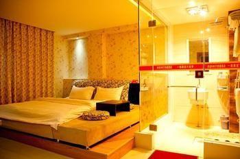 קונמינג Lucky 5 Million Express Hotel Yuxi מראה חיצוני תמונה