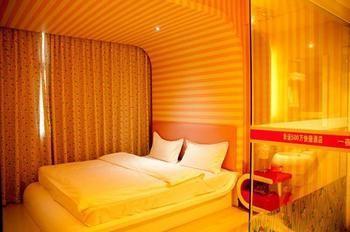 קונמינג Lucky 5 Million Express Hotel Yuxi מראה חיצוני תמונה